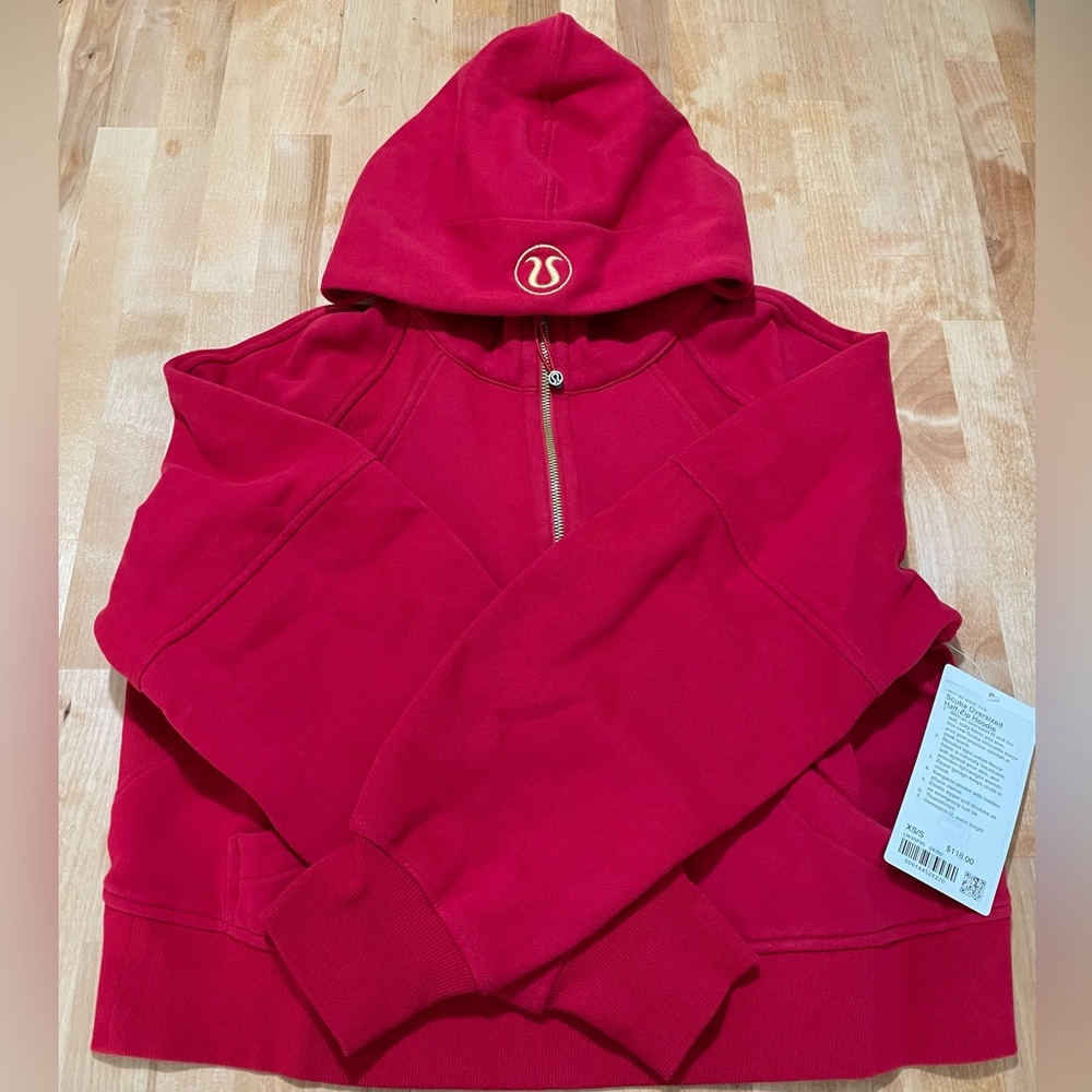 NWT Lululemon LUNAR NEW YEAR 2023
Scuba Oversized Half-Zip Hoodie XS/S